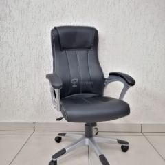 Кресло Barneo K-148 для руководителя (черная экокожа) в Ишиме - ishim.mebel24.online | фото