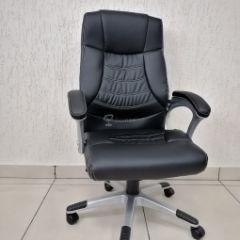 Кресло Barneo K-7 для руководителя (черная экокожа) в Ишиме - ishim.mebel24.online | фото